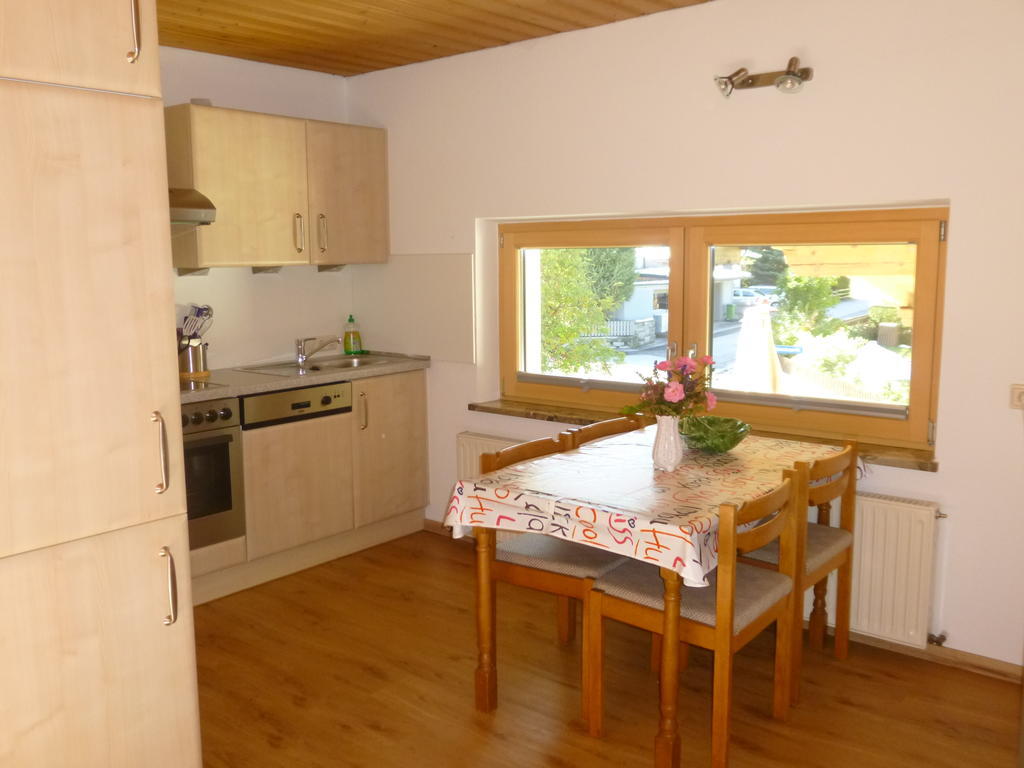 Ferienwohnungen Sommavilla Fulpmes Exteriör bild